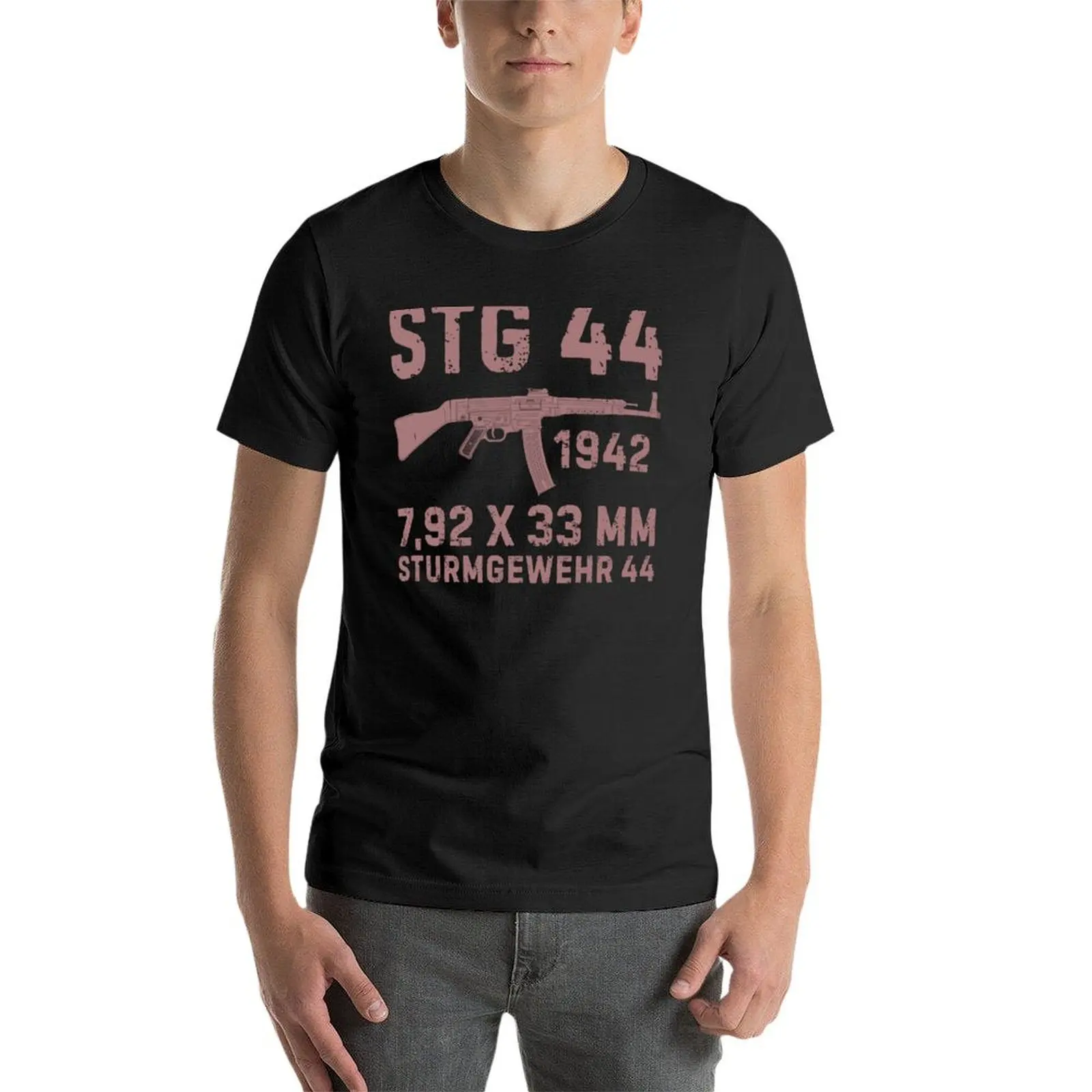 German assault rifle StG 44 fo - Summer Clothing Essentials Men のレビューと価格