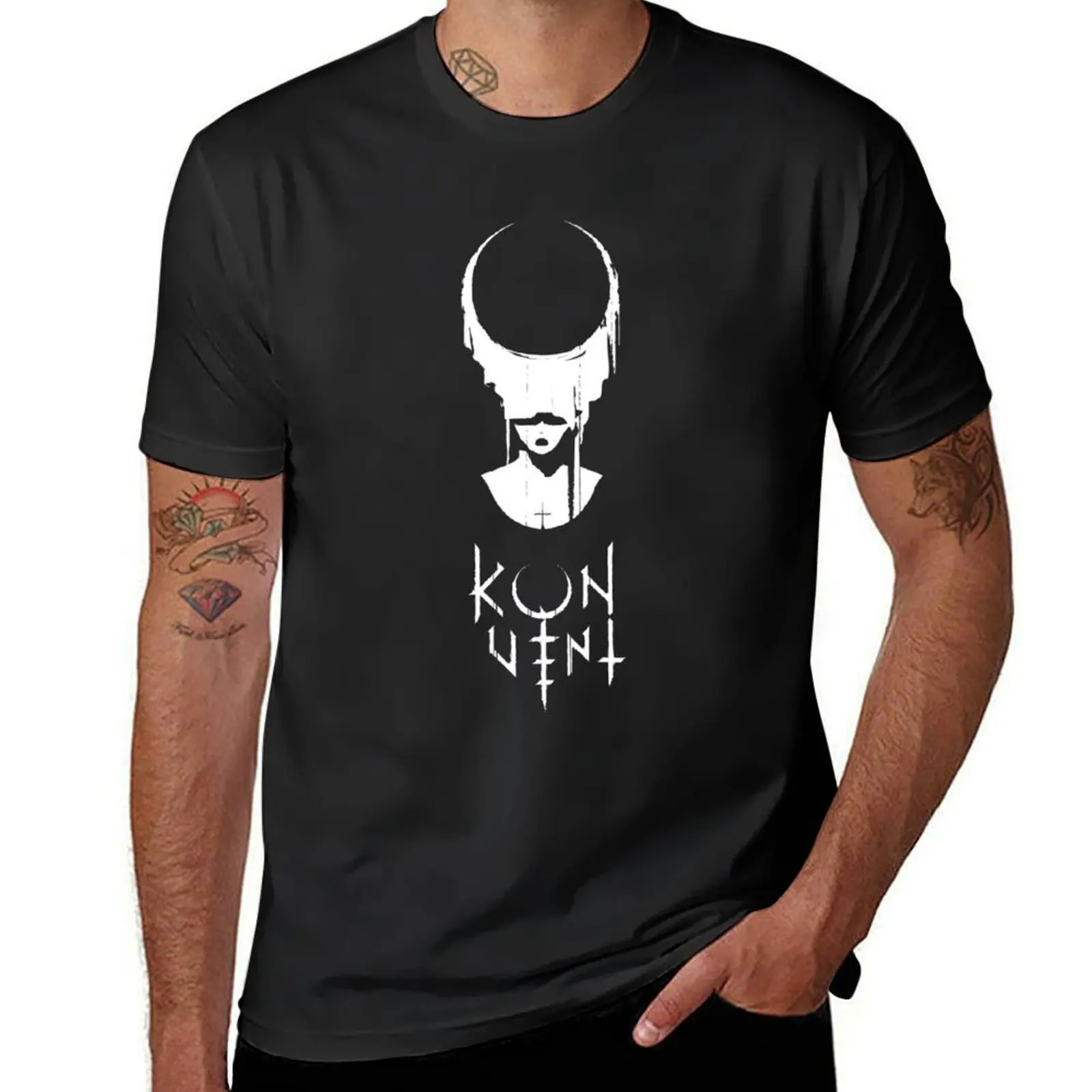 Konvent Logo Essential T-Shirt - Summer Clothing Essentials Men のレビューと価格