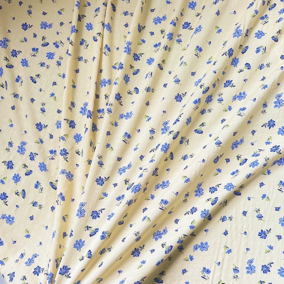 All Cotton Bubble Fabric Yello - Soft Summer Yellow Clothing のレビューと価格