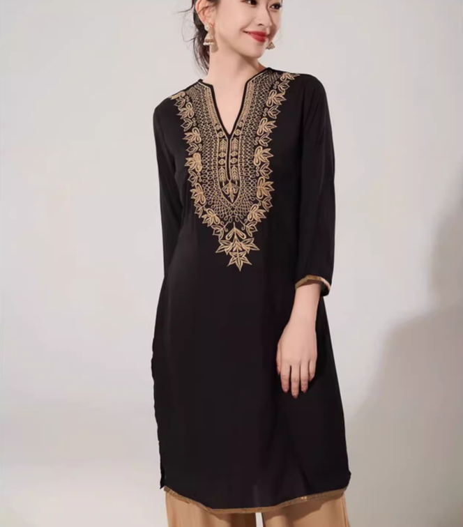 Indian Retro Embroidered Women - Summer Clothing Pakistan のレビューと価格